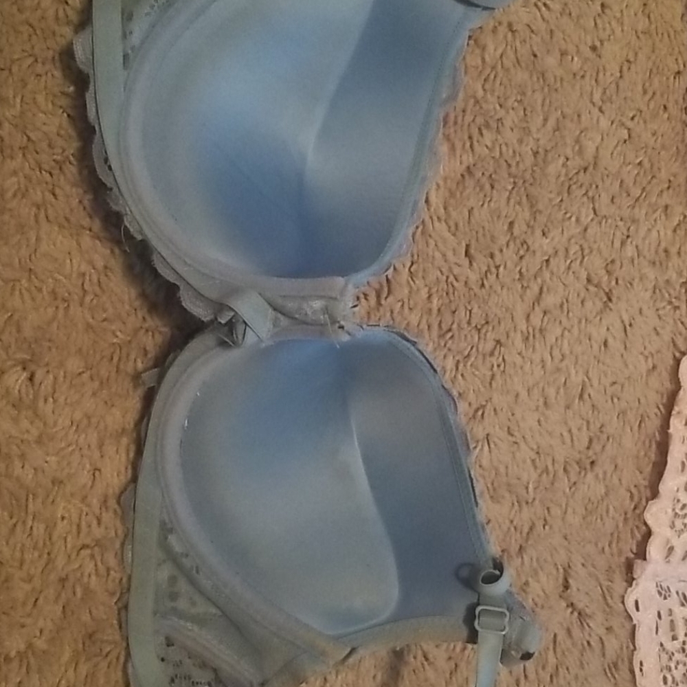 Bra - Picture 3 of 4